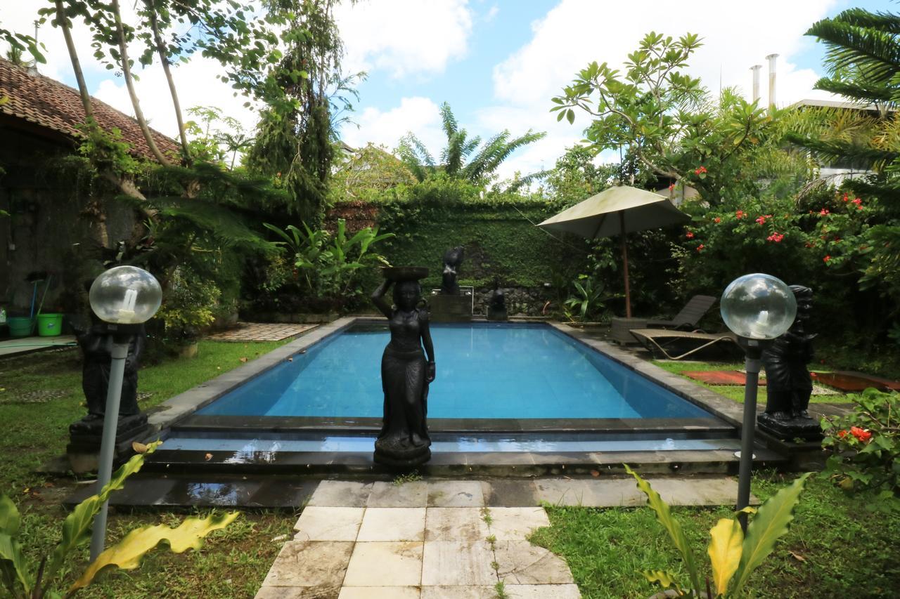 Ubud Kartini Hostel Exterior foto